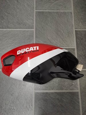 Ducati Monster Corse Sidokåpa