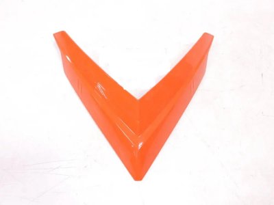 RETAINER-WINDSHIELD ORG BURST ORANGE